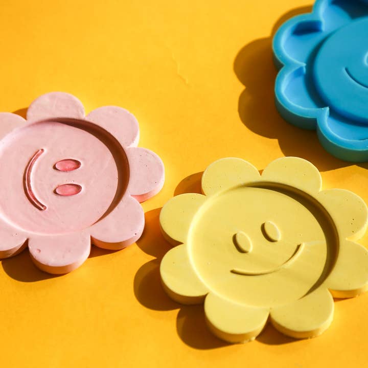 Smile Flower mould for wholesale by Minimouldfactory