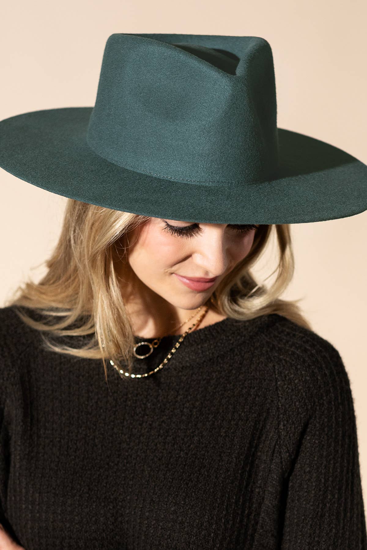 Urbanista - Vendita all'ingrosso Fedora - Donna - Cappello Panama a tesa rigida in lana australiana 100% con corona a goccia larga0