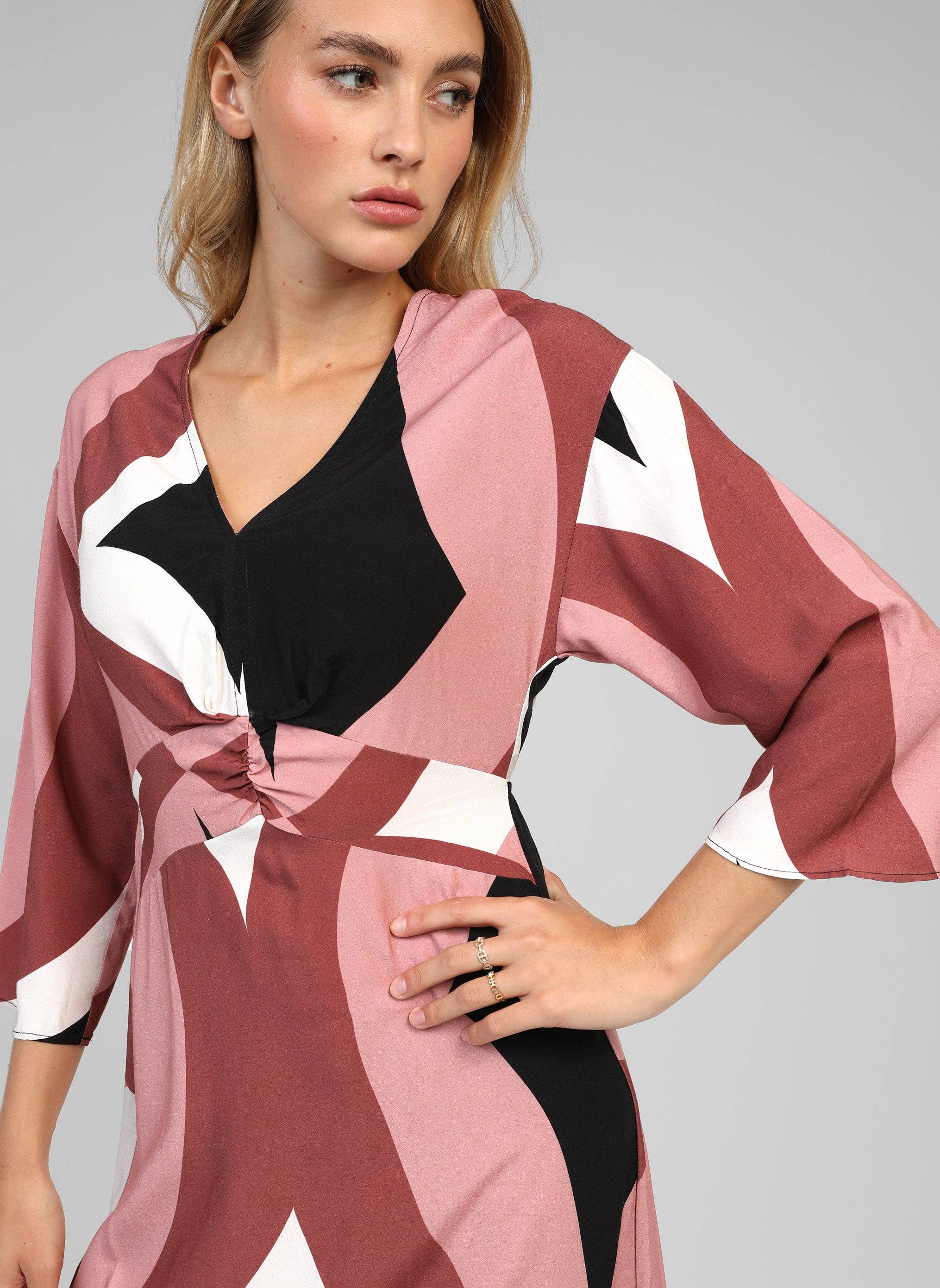 An'ge – wholesale Klänning - Dam – MASAMY midiklänning galimo rosa1