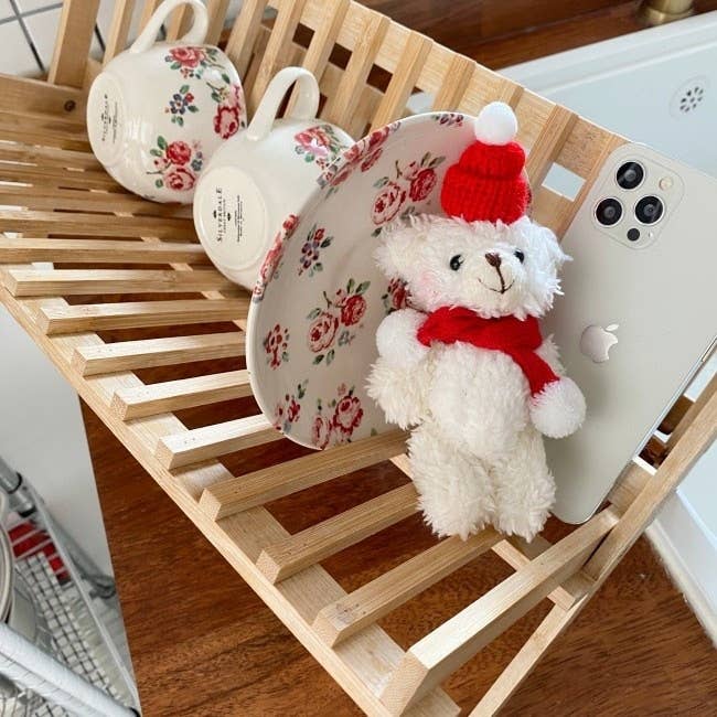 MOND HAUS - Wholesale Phone Grip - Buttons Phone Holder |  Big Santa Teddybear Charm Griptok8