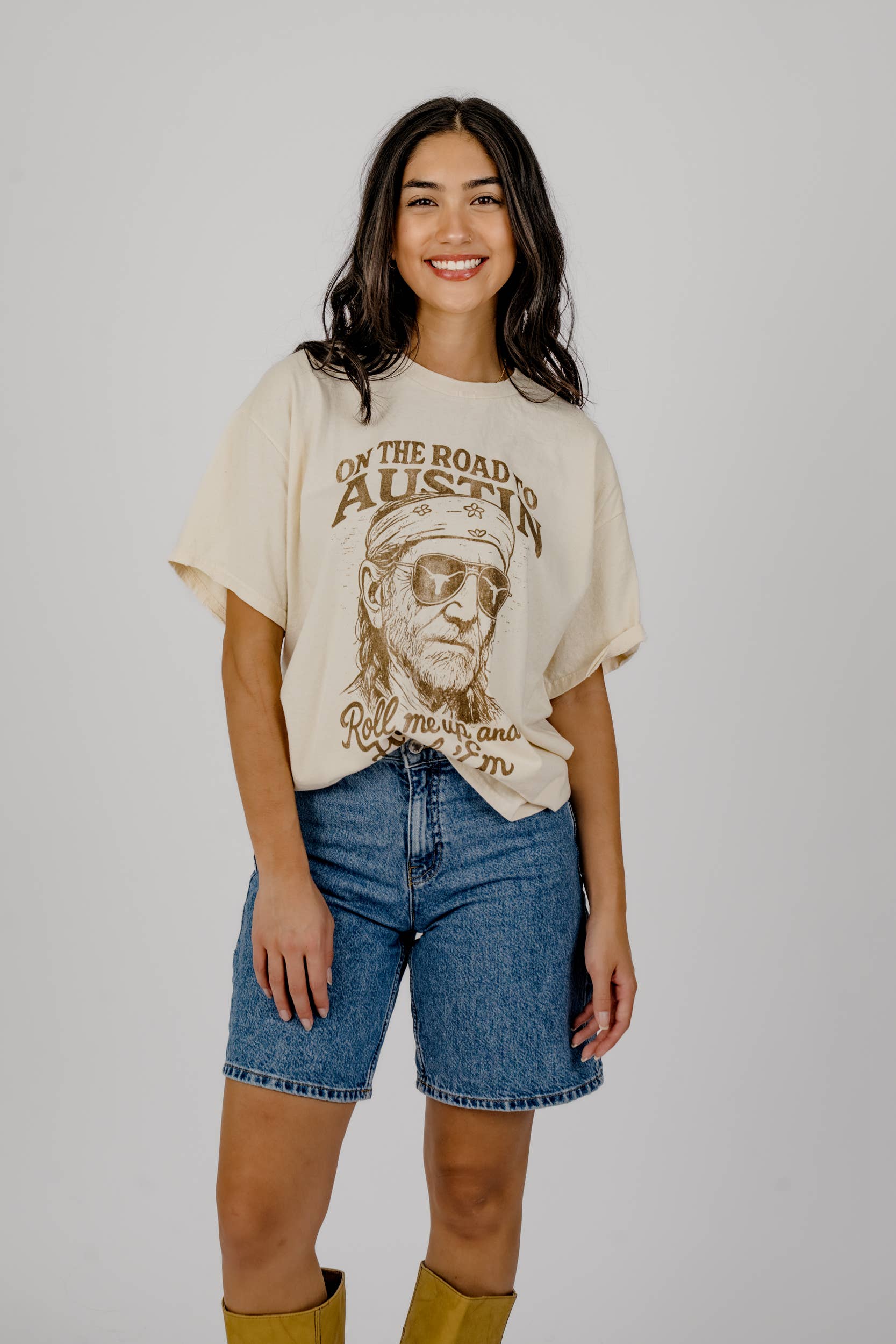 LivyLu - Wholesale Screen Printed T-Shirt - Unisex - Willie Nelson Roll Me Up & Hook Em Horns Thrifted Tee 1