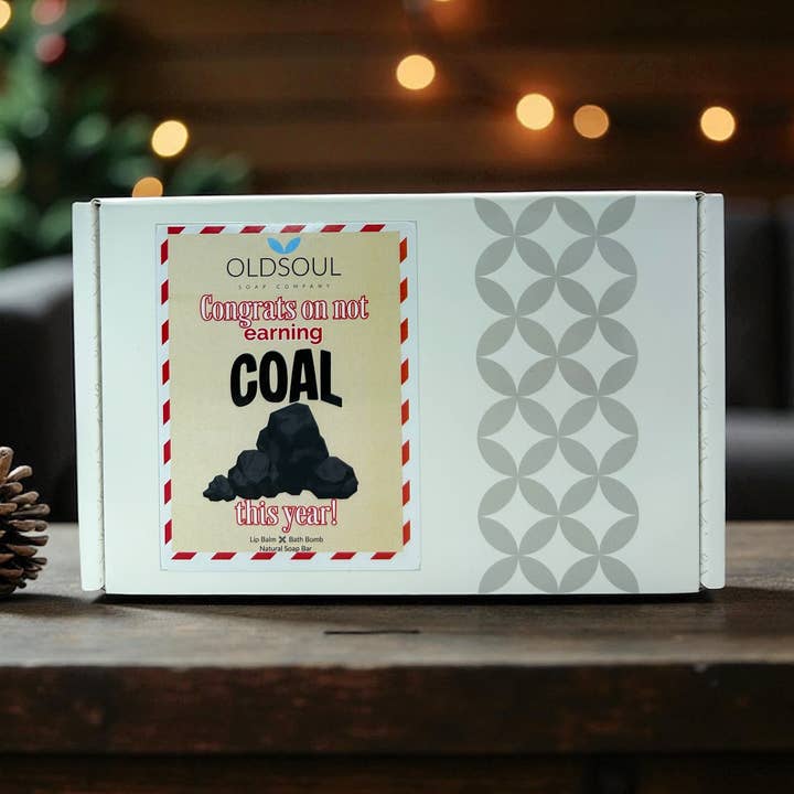 Caja de Regalo Festiva y Atrevida para venta al por mayor de Old Soul Soap Company Inc.