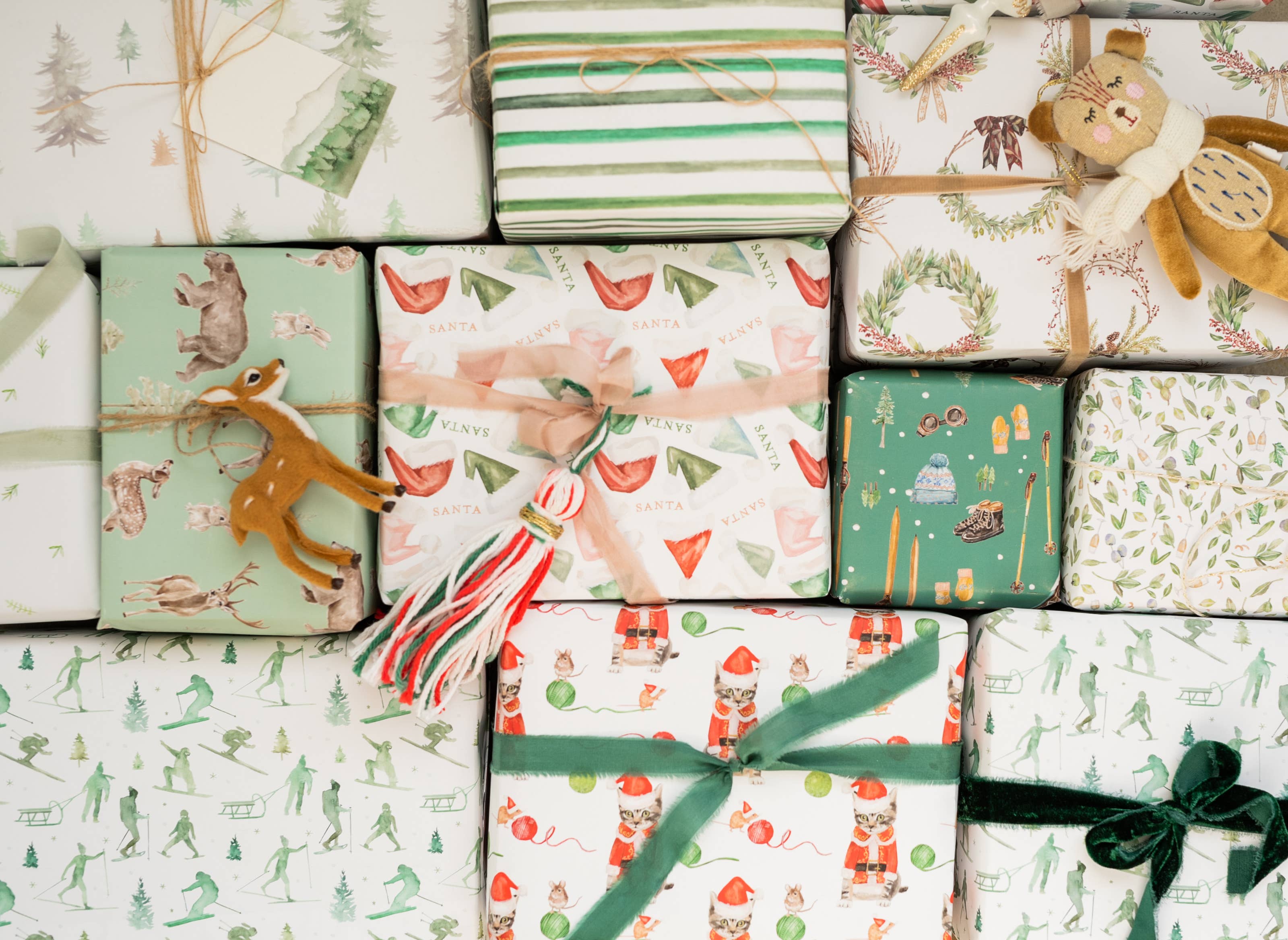 Lana's Shop - Wholesale Wrapping Paper Roll - Winter Vacation Gift Wrap Roll5