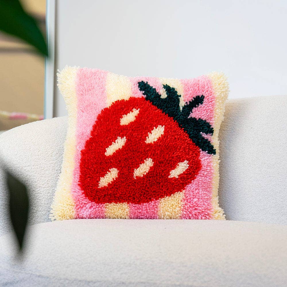 Craft Club - Wholesale DIY Craft Kit - STRAWBERRY RIPE STRIPES - Latch Hook Cushion Kit1