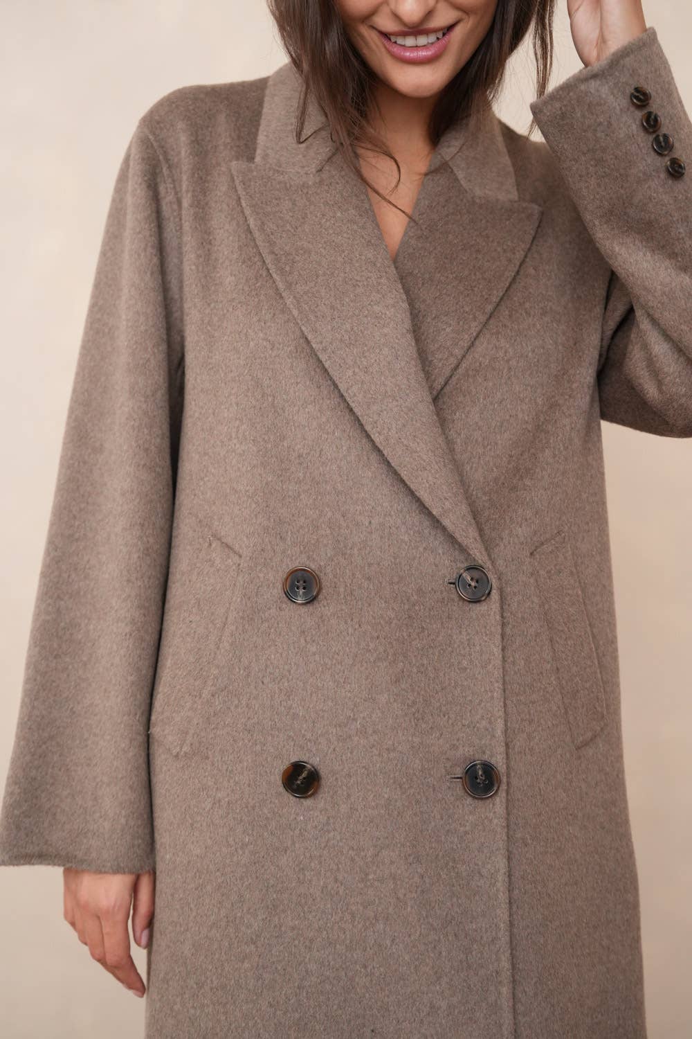 Attentif Paris – Großhandel Mantel - Damen – Extra langer, handgenähter Oversize-Mantel aus Wollmischung37