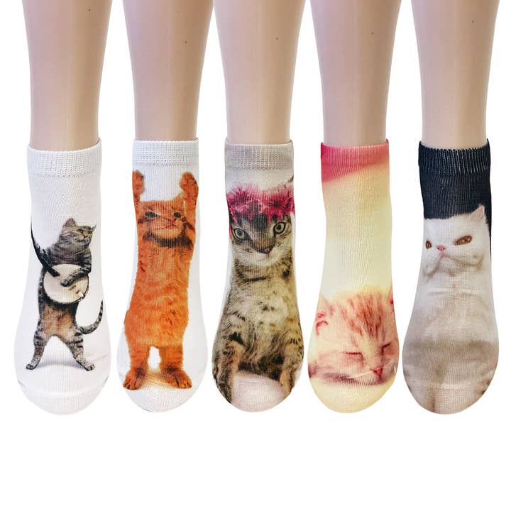 Wrapables 3D Novelty Funny Ankle Socks for wholesale by Wrapables.com