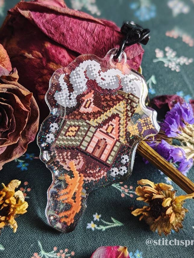 Porte-clés en époxy double face transparent à paillettes Baba Yaga Hut pour la vente par StitchSprout