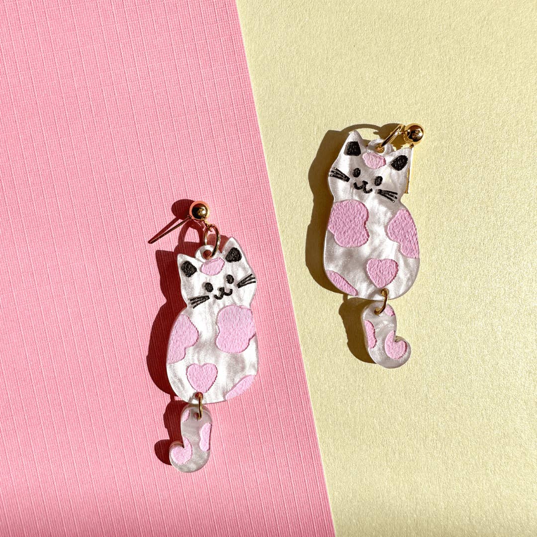 Sunnie Creative – wholesale Dangle earrings – Strawberry Milk Cat Dangles