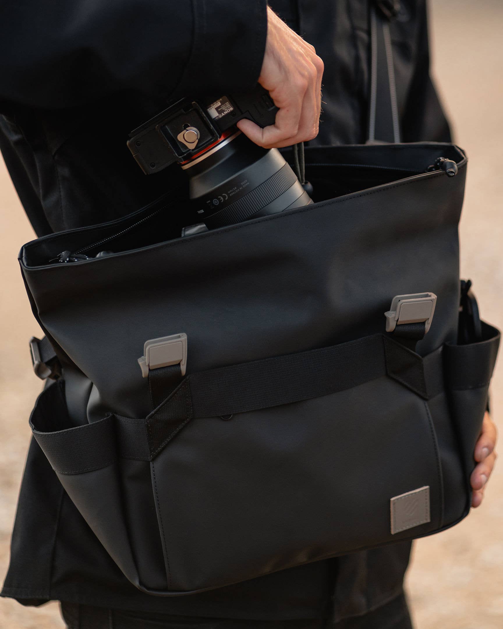 Langly Co. – wholesale Axelremsväska – Herr – Bravo Mirrorless eller Film Camera Axelväska7