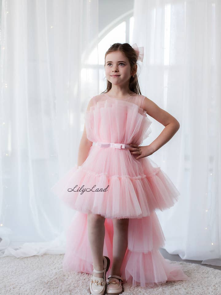 Lilyland – Großhandel Mama-Kind-Set – Passende Barbie-Tüllkleider Mama und Tochter mit Zug5