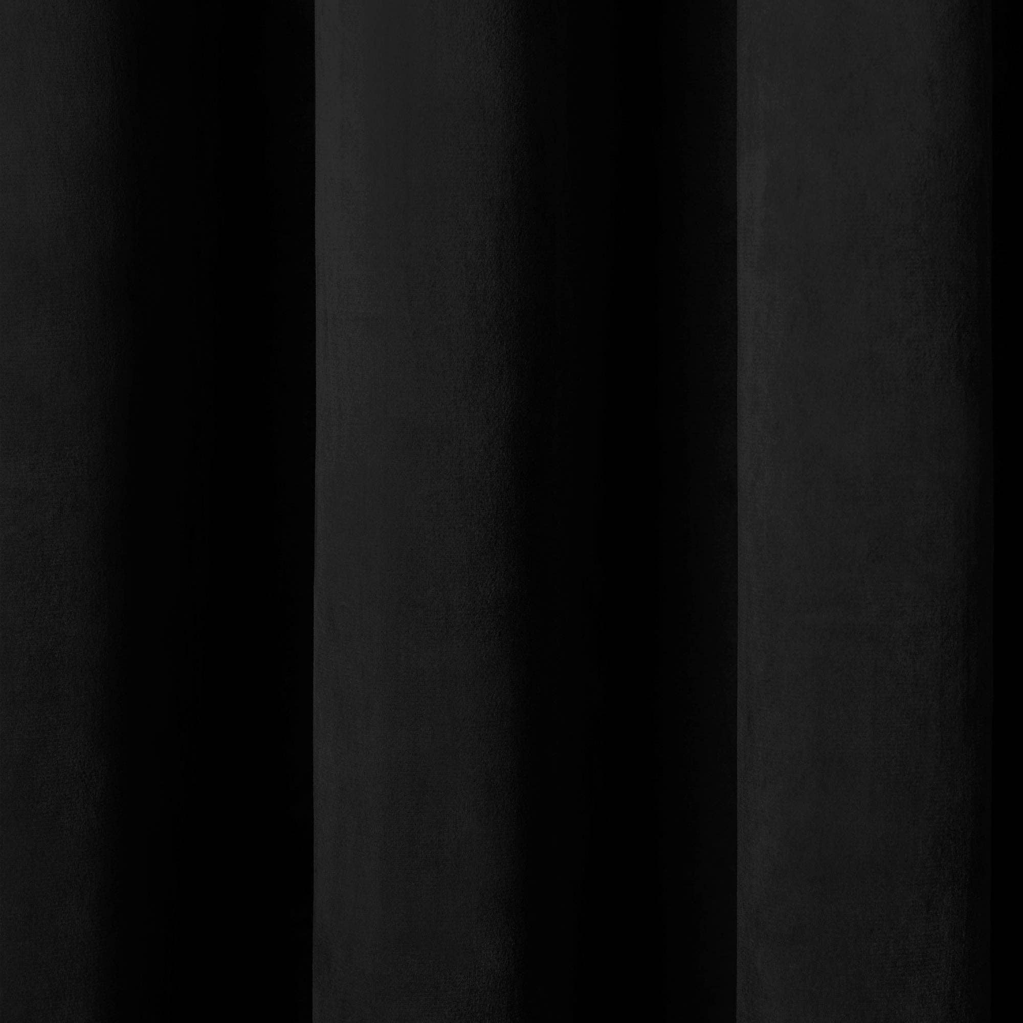 UW Home – wholesale Curtain – Montrose Eyelet Curtains by Laurence Llewelyn-Bowen in Black1