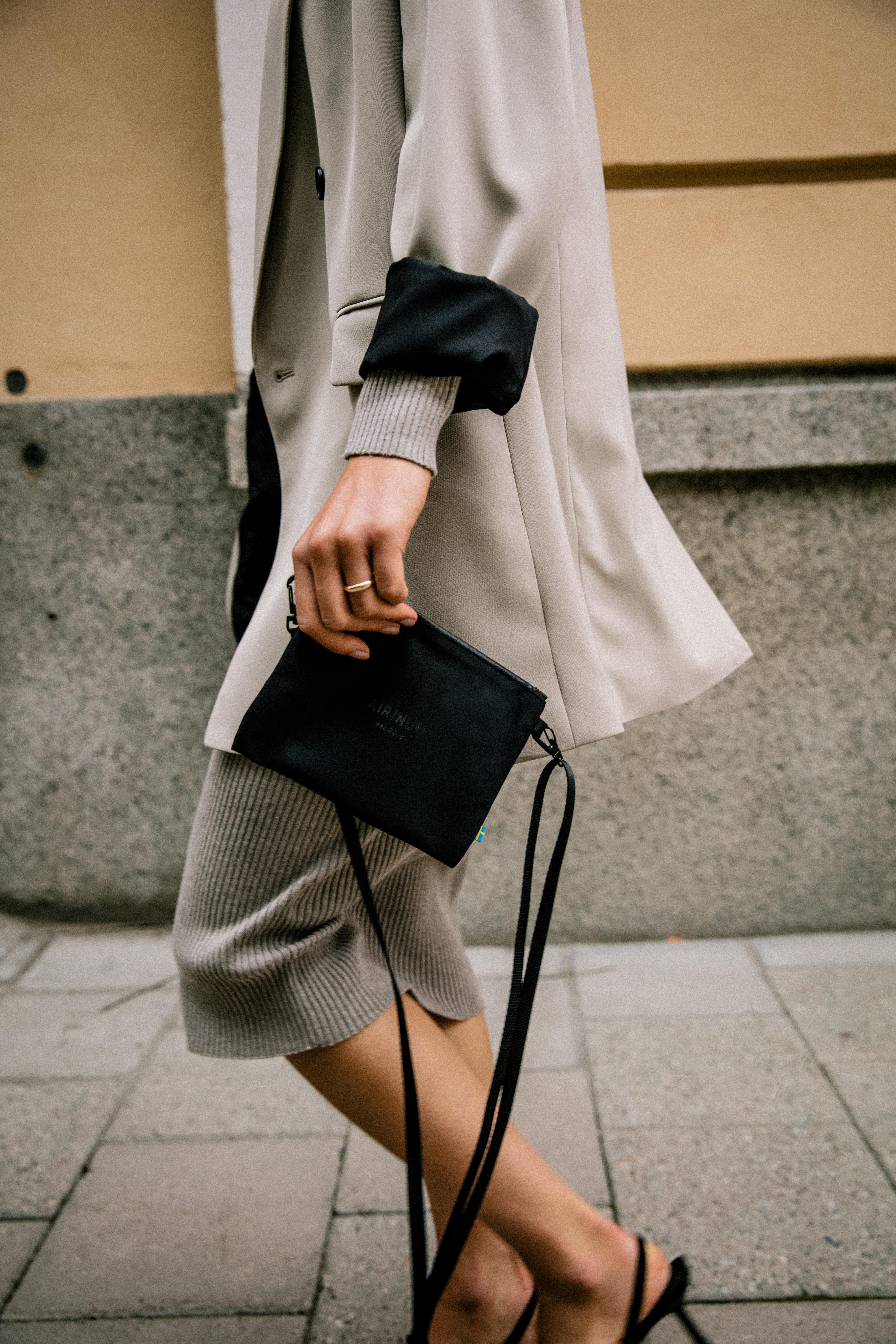 Airinum - Wholesale Crossbody Bag - Women's - Shoulder Bag (Antimicrobial)0