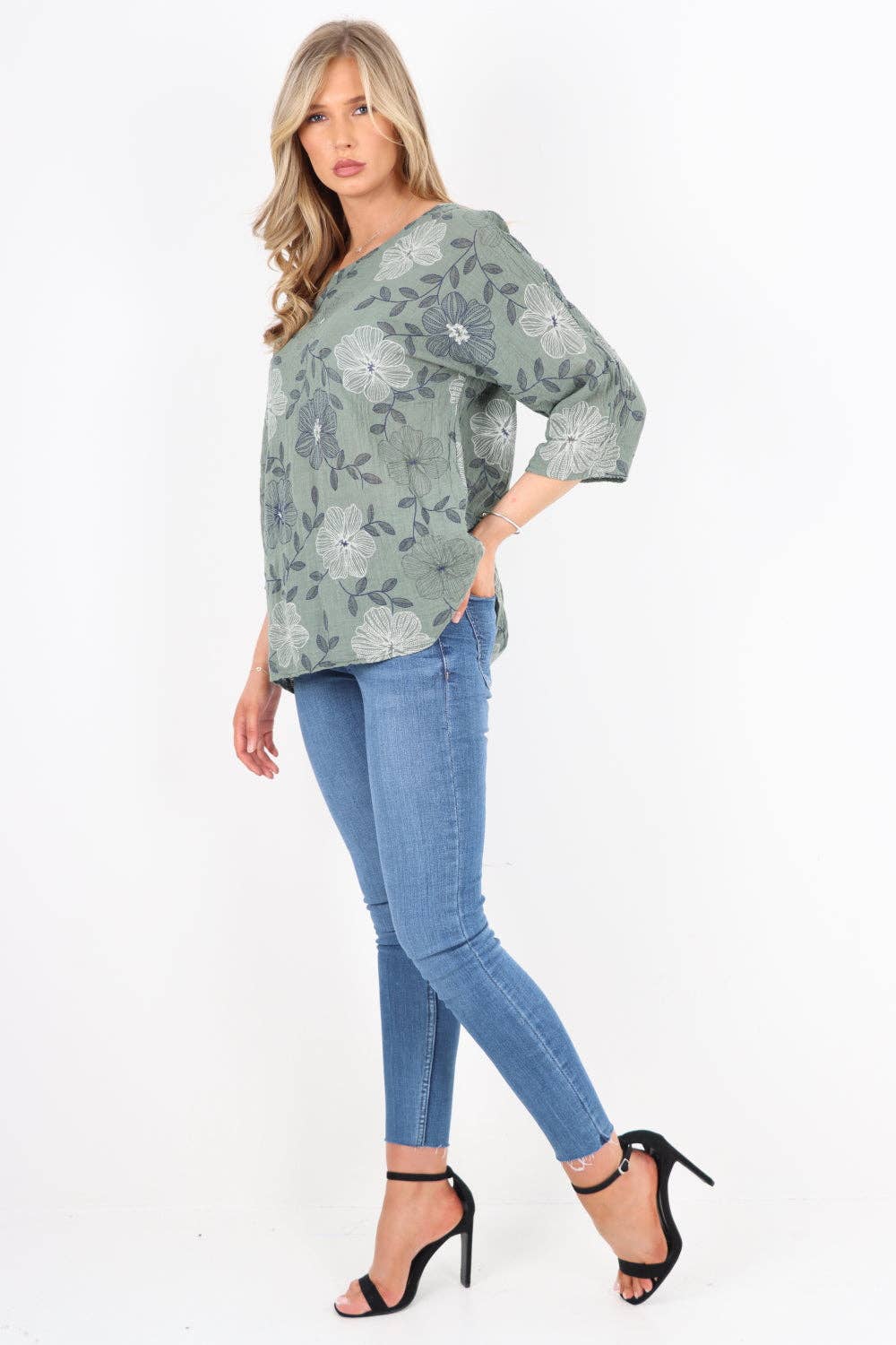 Miss Bold – Engroshandel Tunika - Dame – Italiensk bomuldsoverdel med blomsterprint18