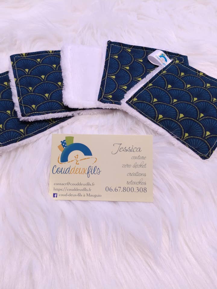 Anise Blue Fan Wipes for wholesale by Coud deux fils