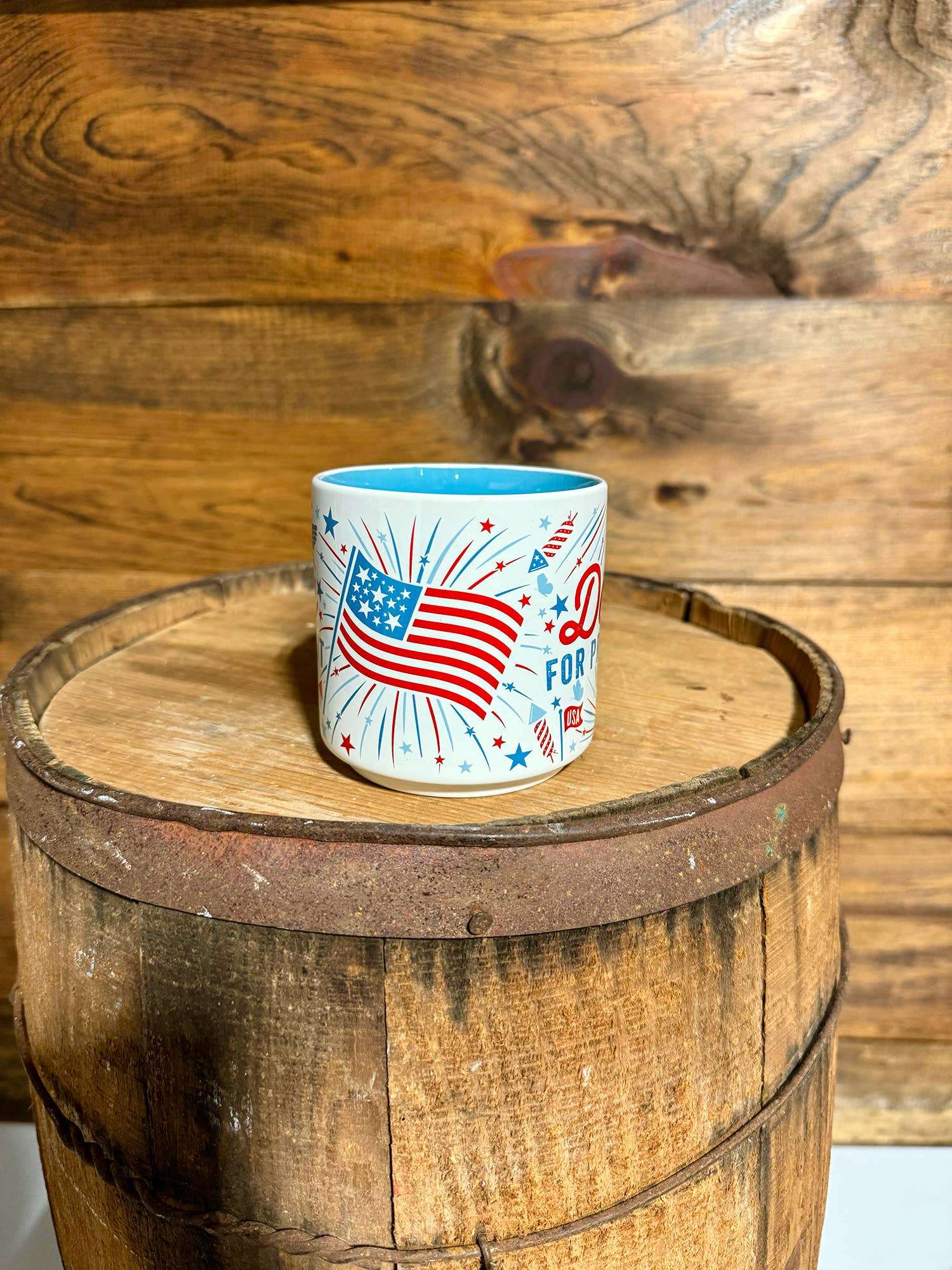 SOUTHERN FRIED DESIGN BARN - Wholesale Coffee mug - Dolly For President Stars and Stripes Mug1