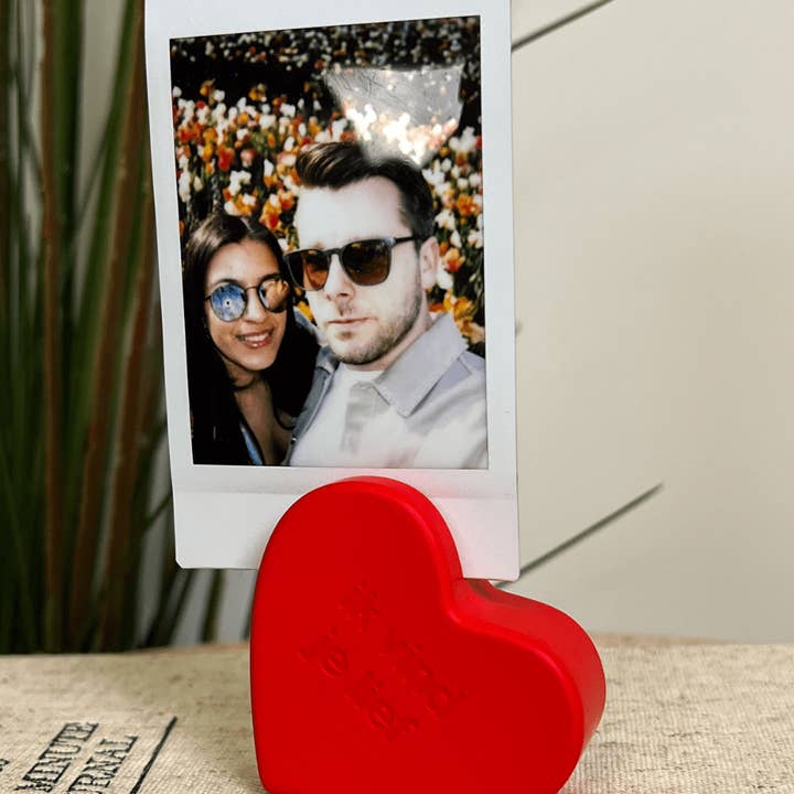 Razzo Studio - Wholesale Picture Frame - Personalized Heart Photo Holder3
