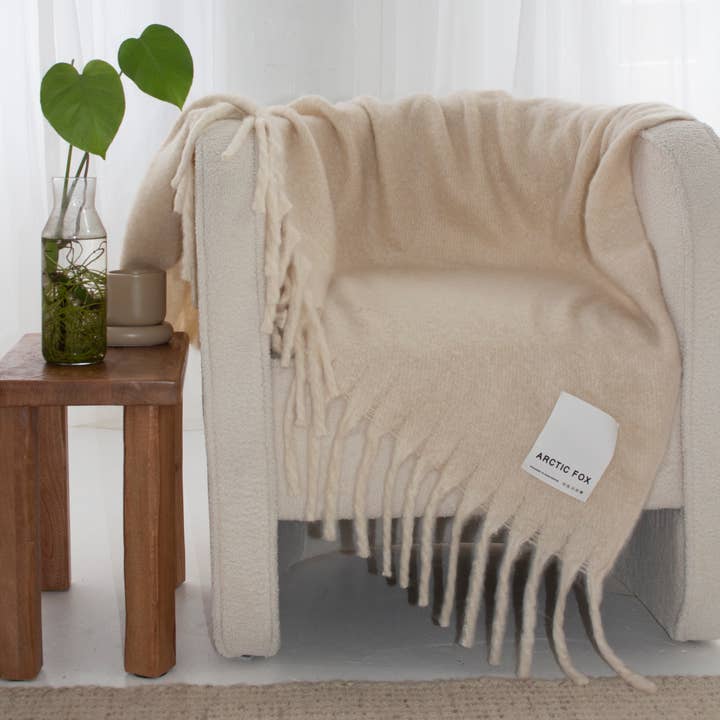 ARCTIC FOX & CO. - Wholesale Throw Blanket - The Reykjavik Throw - 100% Recycled - Pebble Beige - AW24