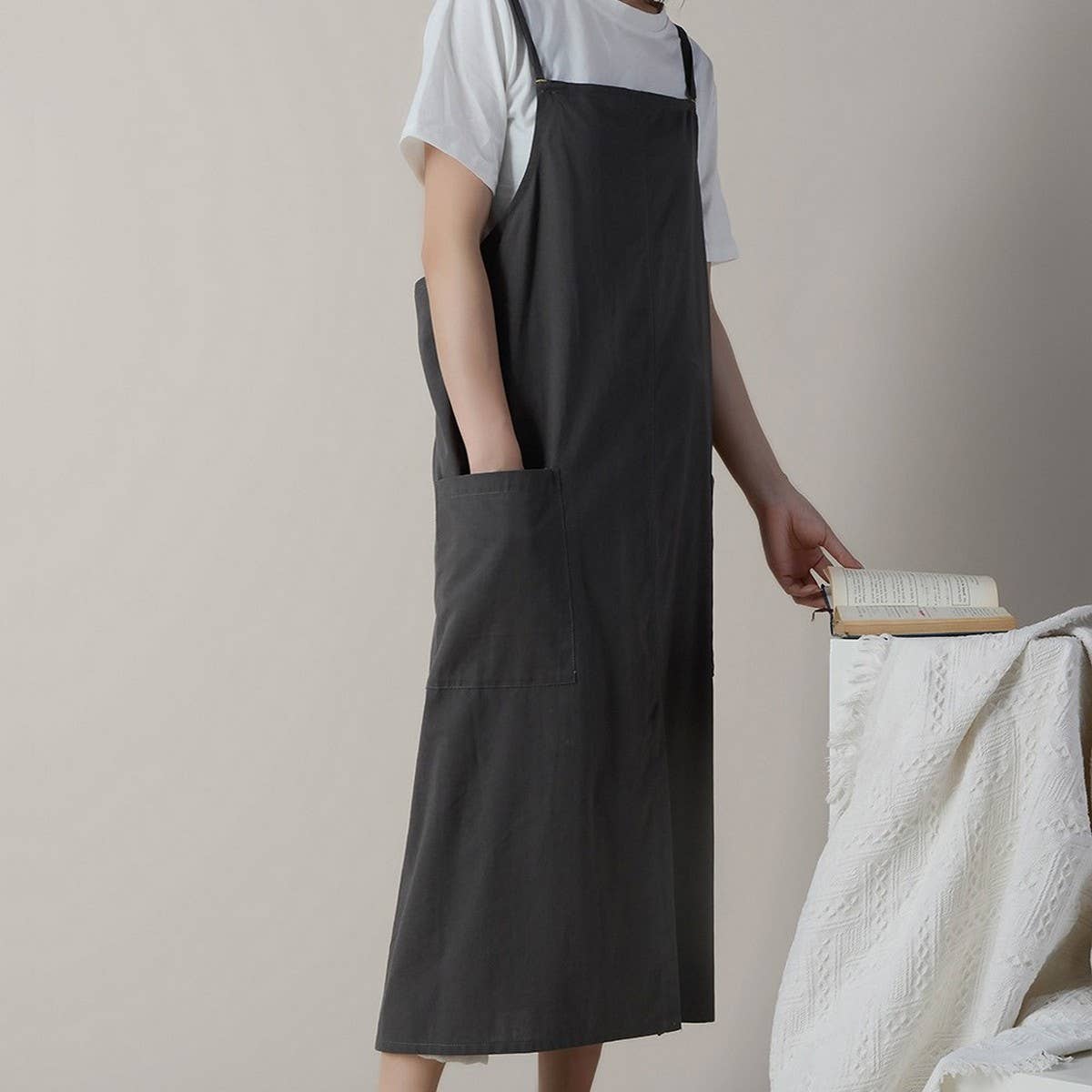 ACCITY - Wholesale Apron - Adjustable cotton linen apron with pockets_CWMM32910