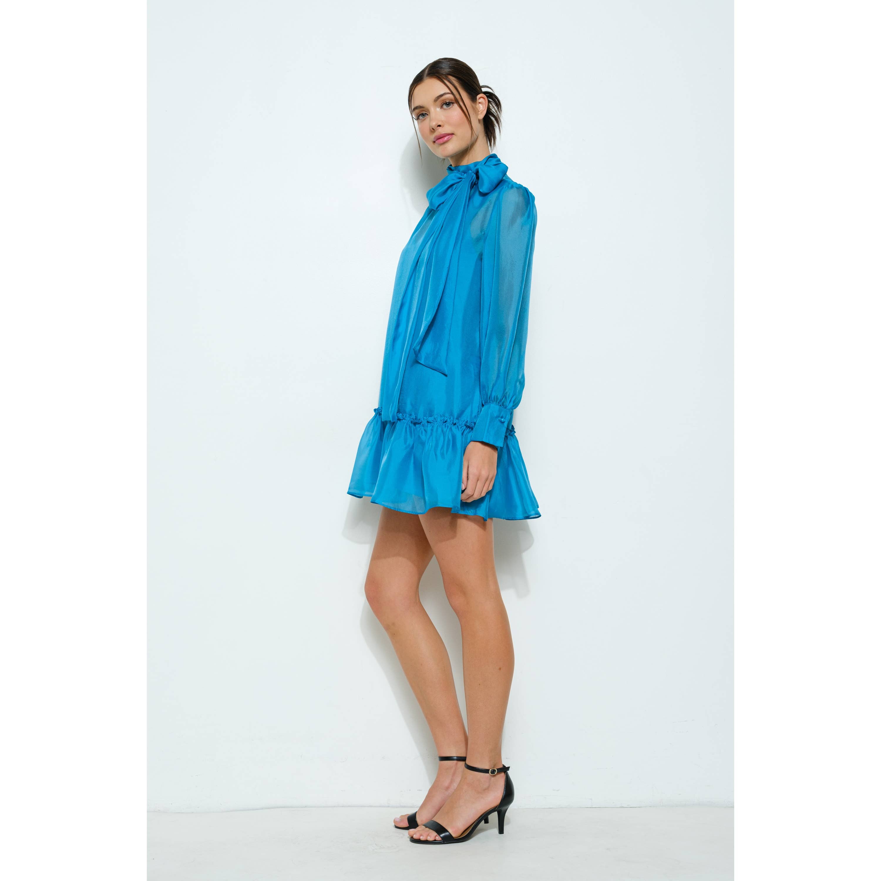 INA – Vestido - Mulher por atacado – Vestido Mini de Chiffon Pastel com Laço Transparente5