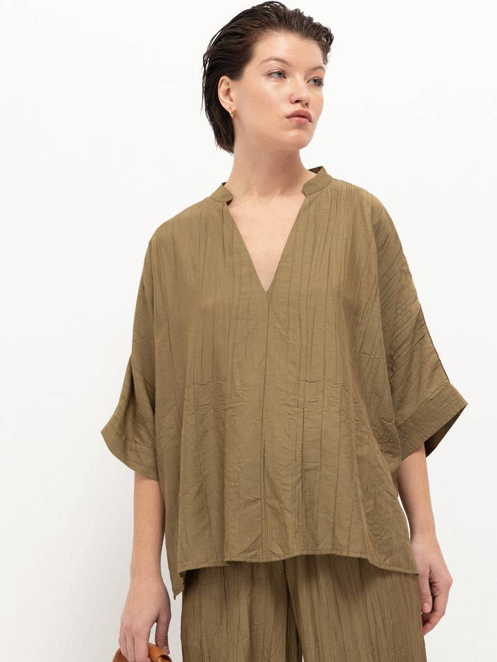 Blus i skrynklig effektväv (416711-39) för wholesale av Lanidor