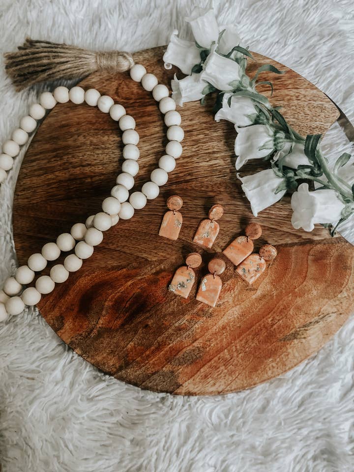 pendentifs en marbre orange pour la vente par CreationsByMaddied