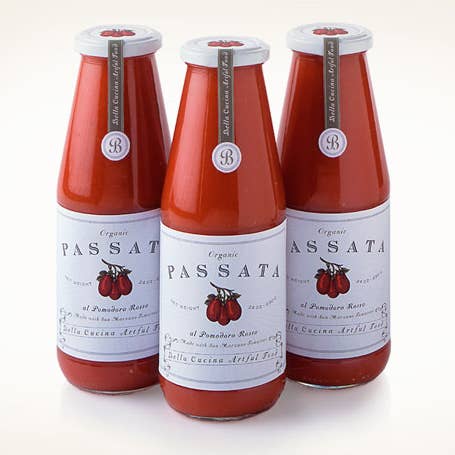 Passata Al Pomodoro Rosso for wholesale by Bella Cucina
