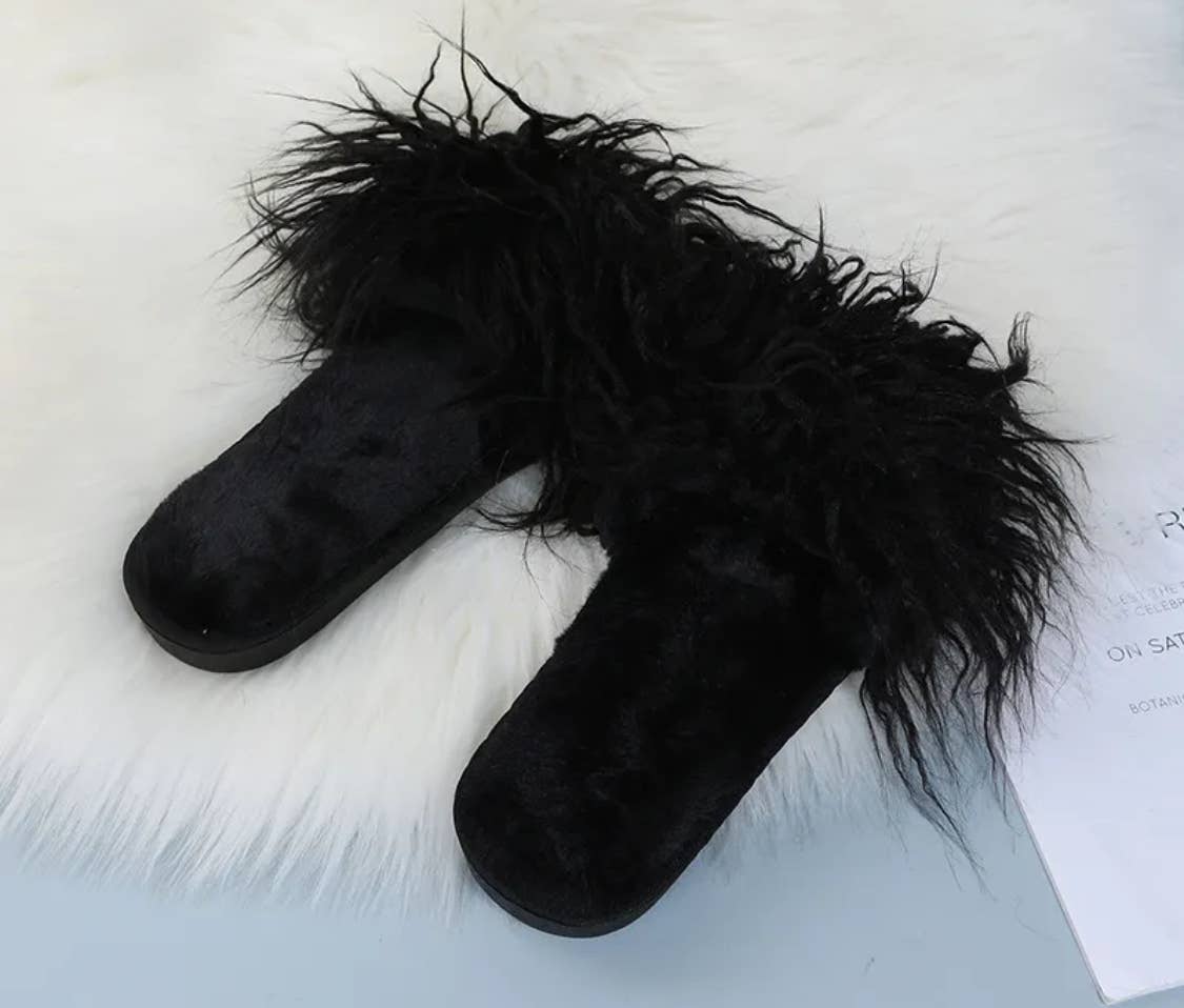 Serenity Collective - Wholesale Slippers - Women's - Plush Warm Flat Slippers5