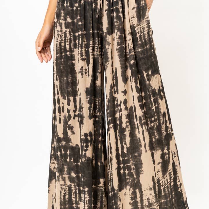 Tie Dye Print Pant and other Purchase Wholesale ddr pantoffeln. Free Returns & Net 60 Terms on Faire trending on Faire.