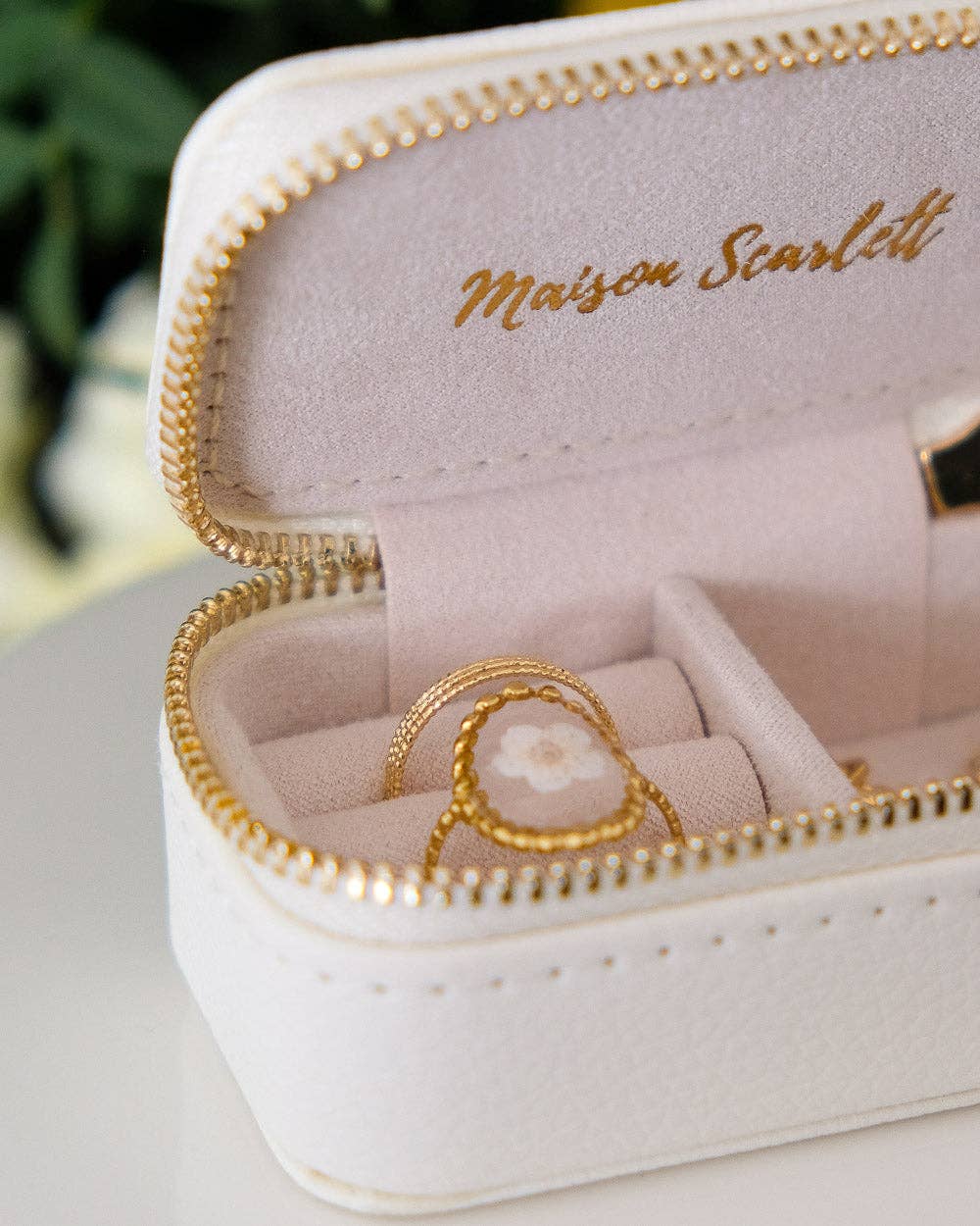 Maison Scarlett - Wholesale Jewelry Box/Organizer - Marie PU leather mini travel jewelry box2