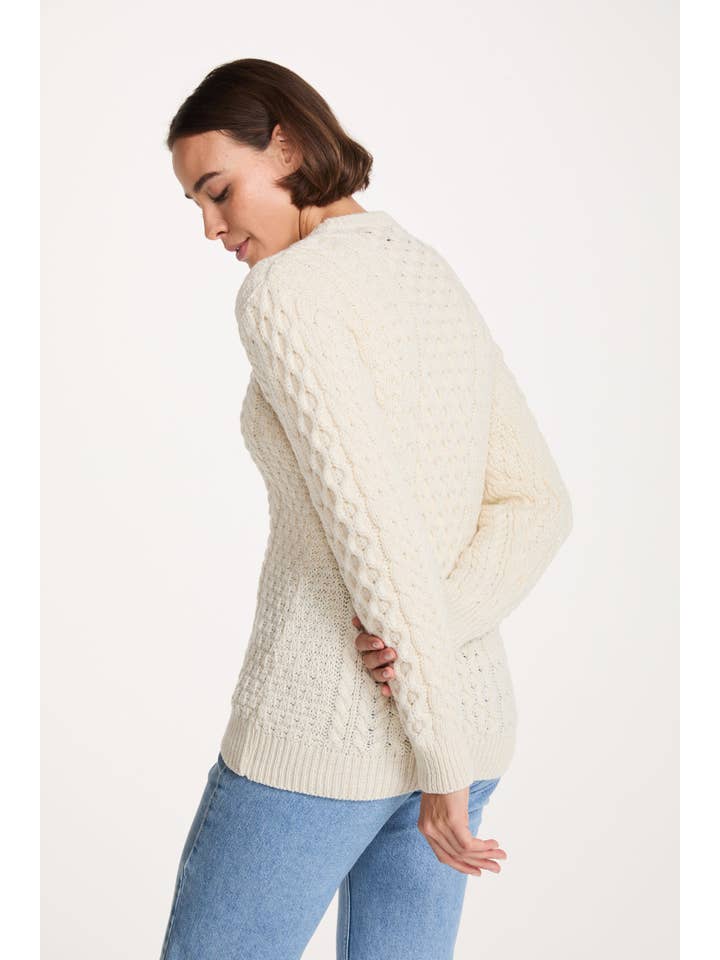 Aran Woollen Mills - Venta al por mayor Jersey de punto - Mujer - Suéter Aran ajustado para mujer Inishmore - color crema3