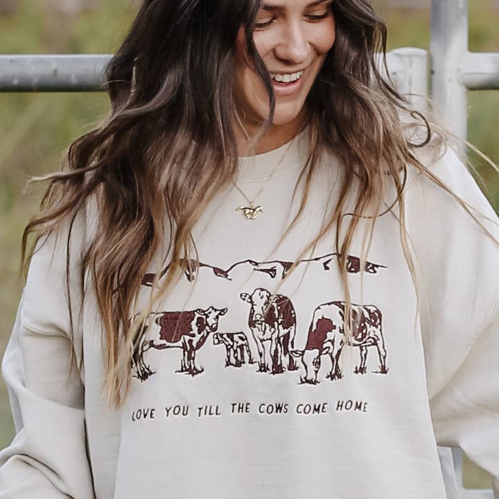 Sweat-shirt ras du cou Cows Come Home pour la vente par Not From Malibu