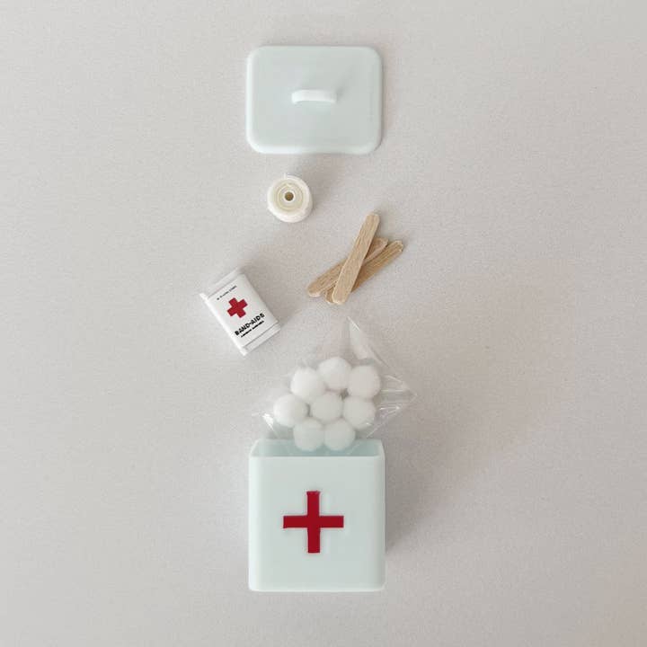 Miniette - Wholesale Doll accessory kit – Kids - Miniature First Aid Kit with Supplies3