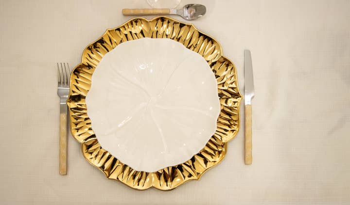 AULICA - Wholesale Dinner Plate - Round Gold Petal Placemat 33X33X2cm1