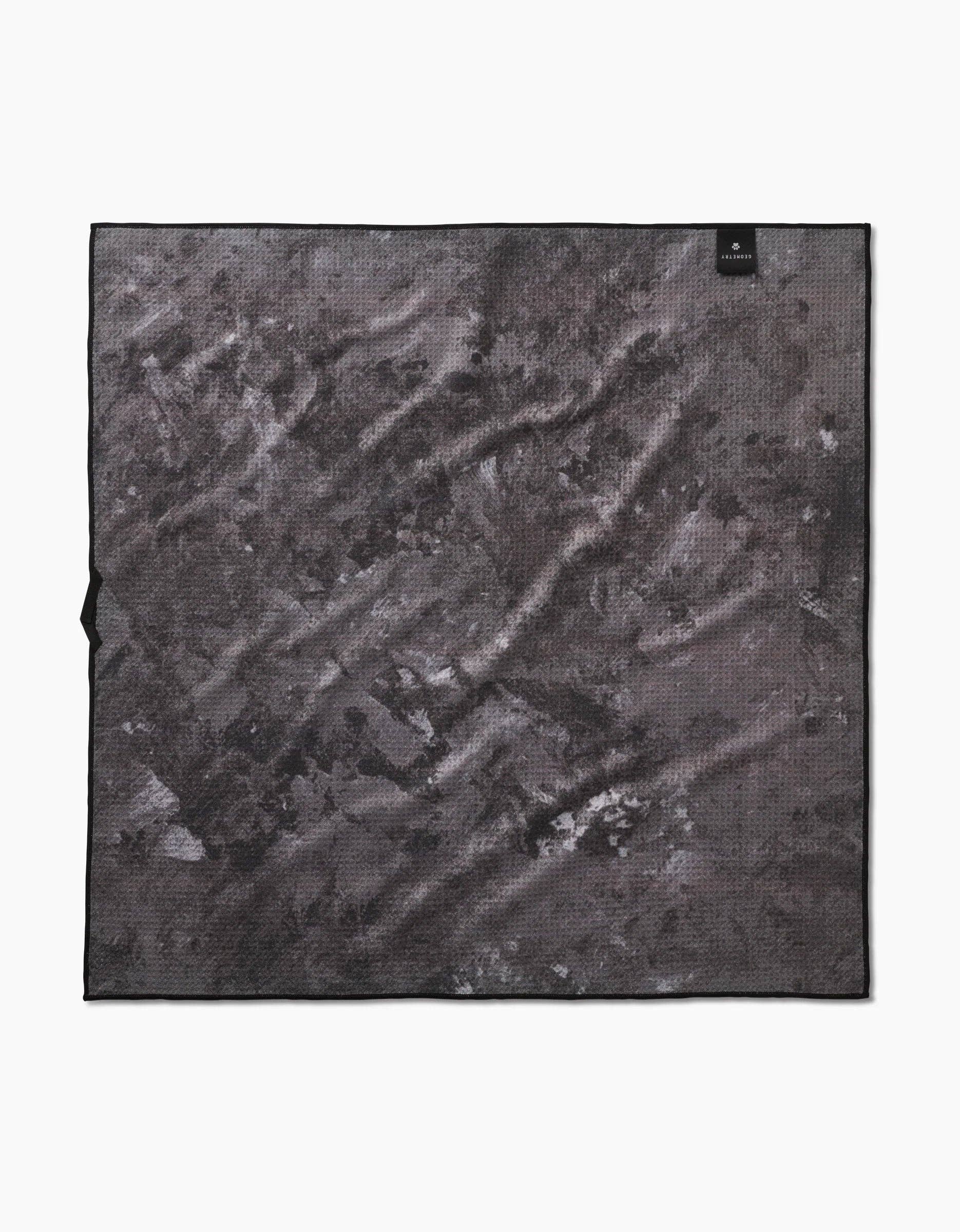 Geometry – wholesale Pet towel –Dog – Camo Dog Towel3