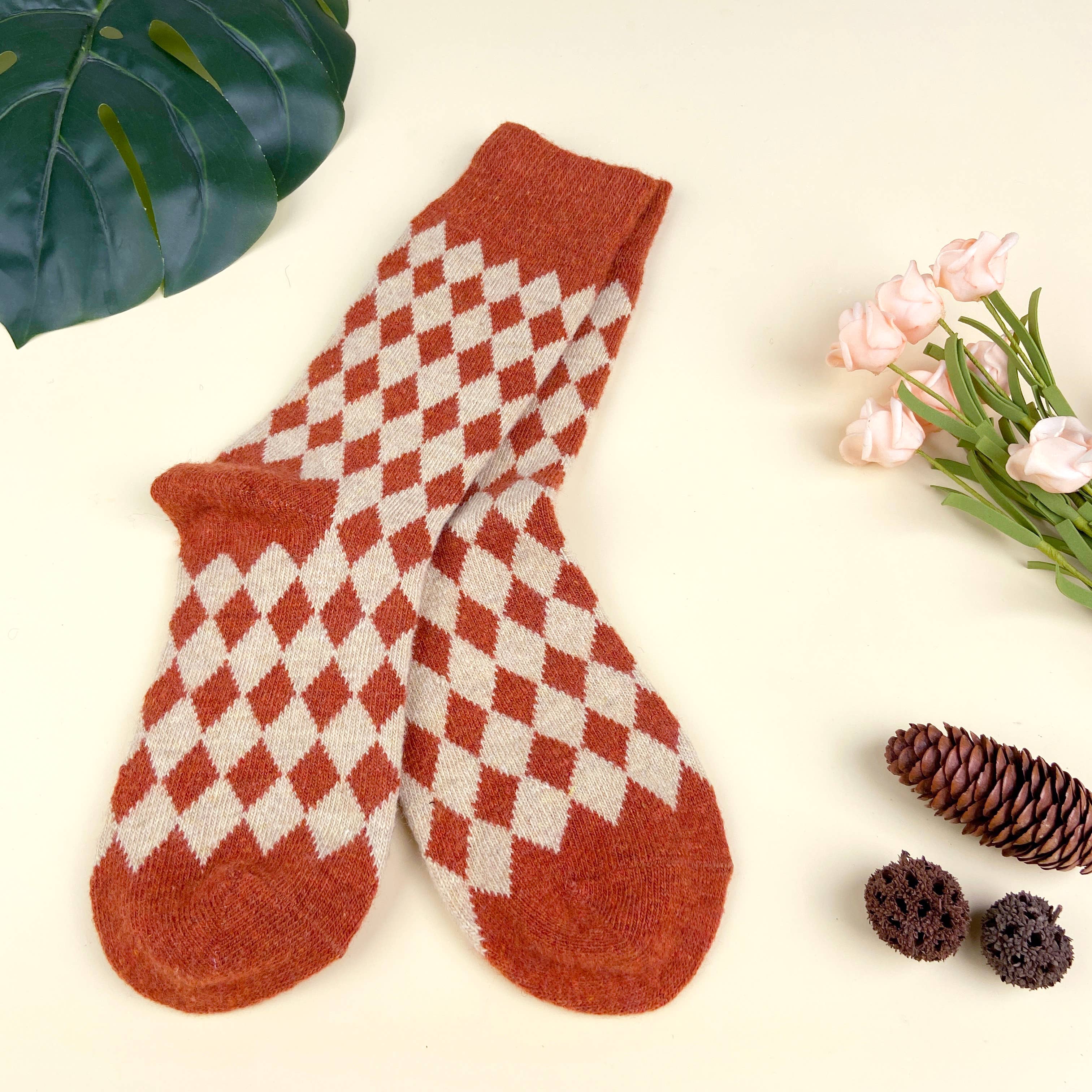 mildstyles - Wholesale Socks - Women's - 5PCS Thickened Cashmere Rhombus  Warm Socks2