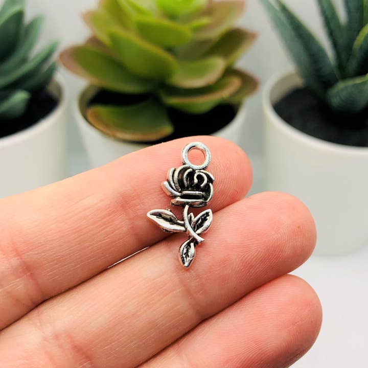 Guerrilla Charm - Wholesale Individual Charm/Pendant - Small Antiqued Silver Rose Charms, 21x10mm2