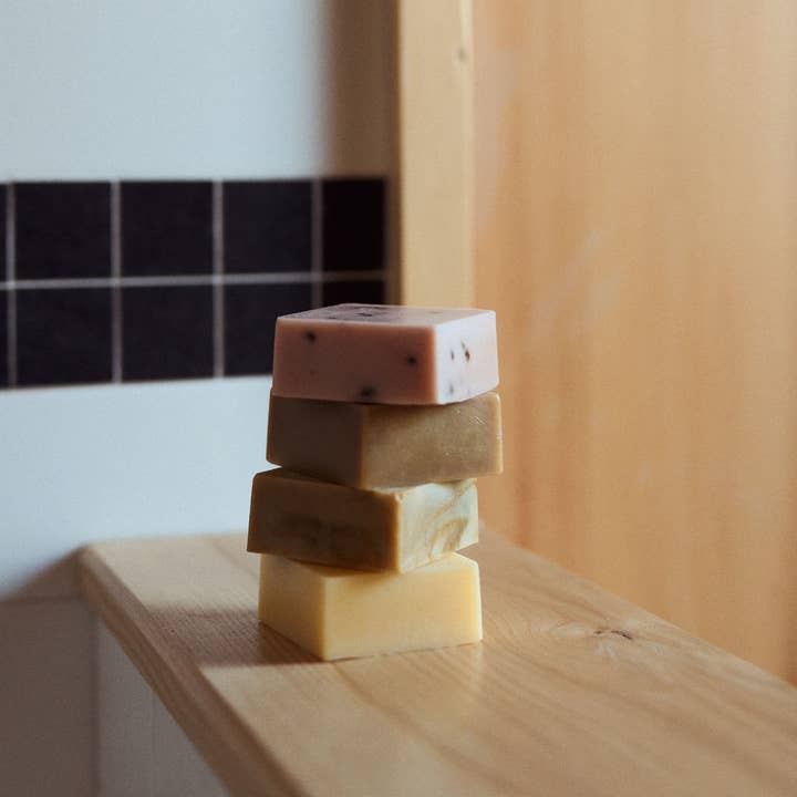 Milkweed and Moth - Wholesale Bar Soap - Honey Coconut Oat4