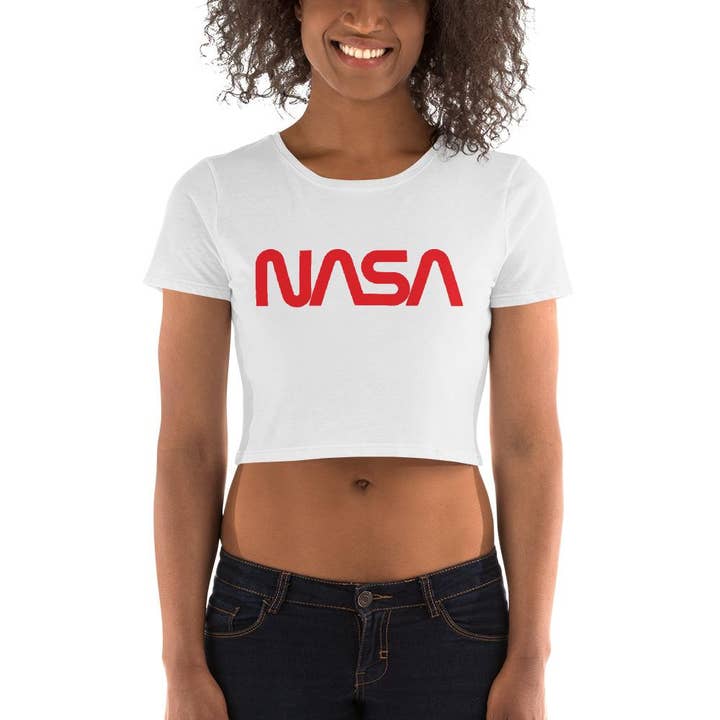 NASA Crop Tee til kvinder for engroshandel hos Diverscity Clothing Co.