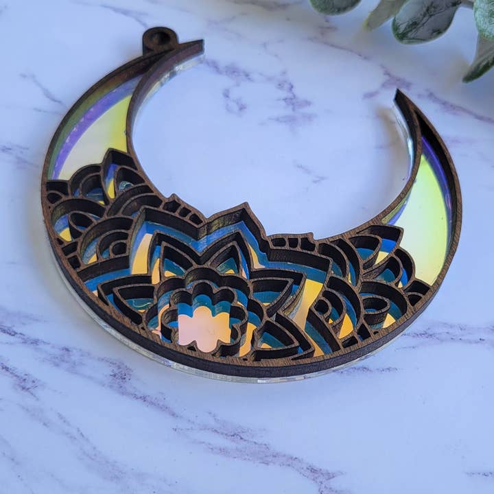 Shelfish Modern - Venta al por mayor Atrapasoles - Captador de sol con forma de mandala con forma de luna iridiscente, atrapasoles de cristal acrílico, decoración de plantas con forma de cabaña bruja, captador de sol para ventanas1