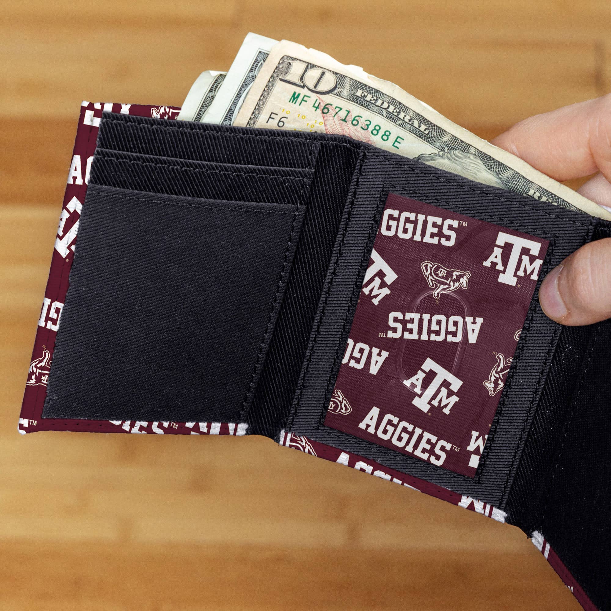 Rico Industries - Vente Portefeuille – unisexe - Portefeuille trifold en toile NCAA Texas A&M Aggies1
