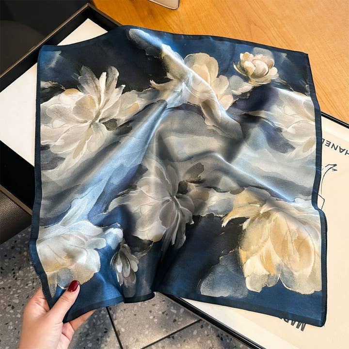 SueSilkHK – Engroshandel Tørklæde - Dame – Nyt 100% morbærsilketørklæde til kvinder - blåt firkantet tørklæde, koreansk stil halstørklæde til forår, efterår og vinter