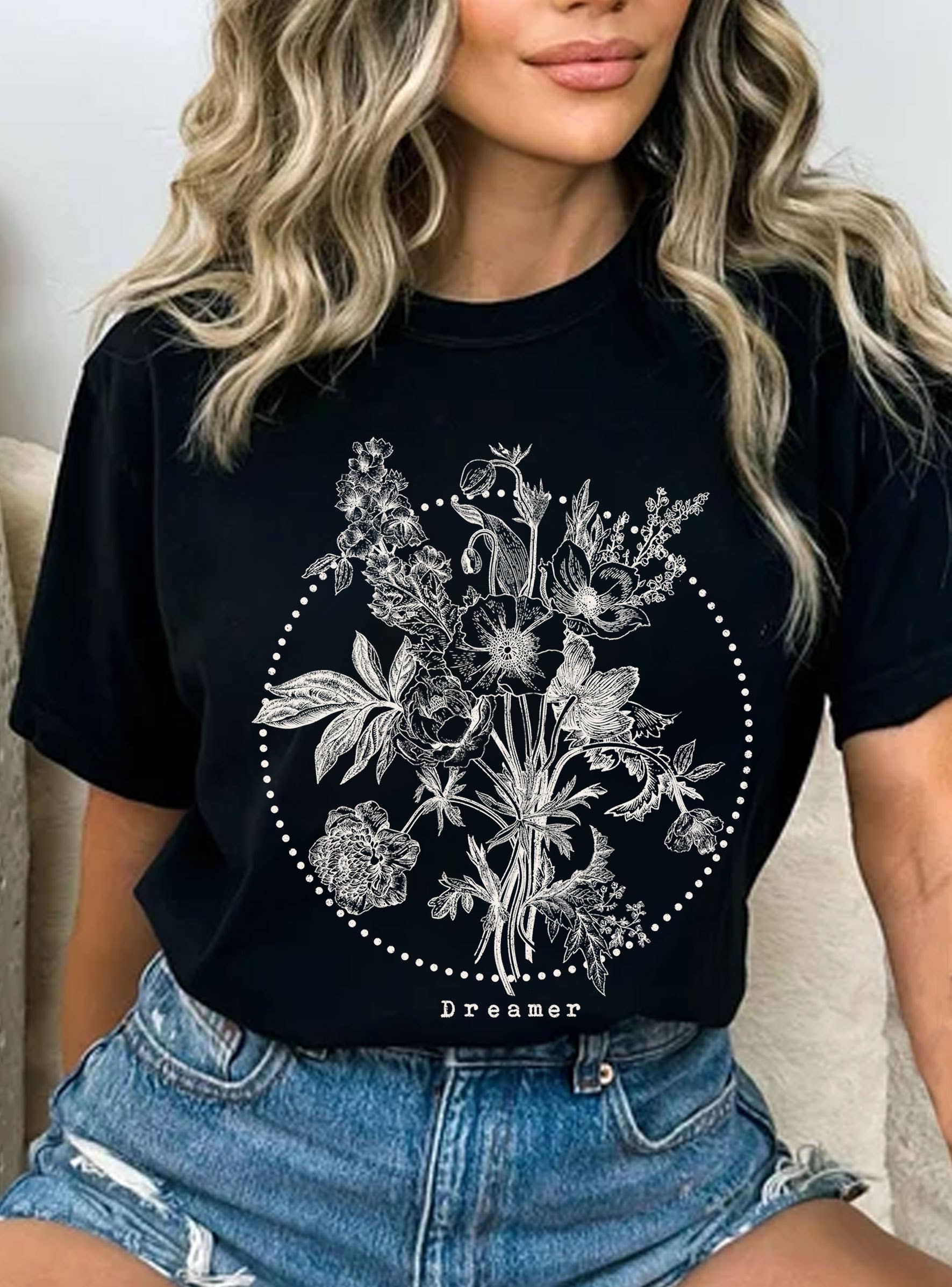 Rustee Clothing – Großhandel T-Shirt mit Siebdruck – Damen – DREAMER FLOWER GRAFIK T-SHIRTS1