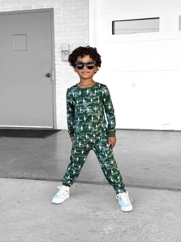 Lucky Panda Kids - Wholesale Sleepwear Set - Kids - Bamboo Two Piece Set | Green Camo Bolts3