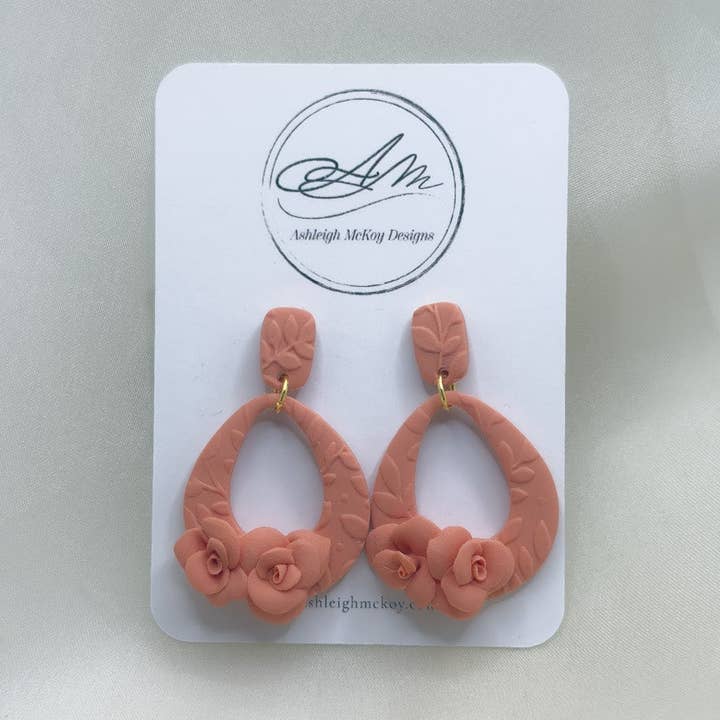 Boucles d'oreilles Leanna pour la vente par Ashleigh McKoy