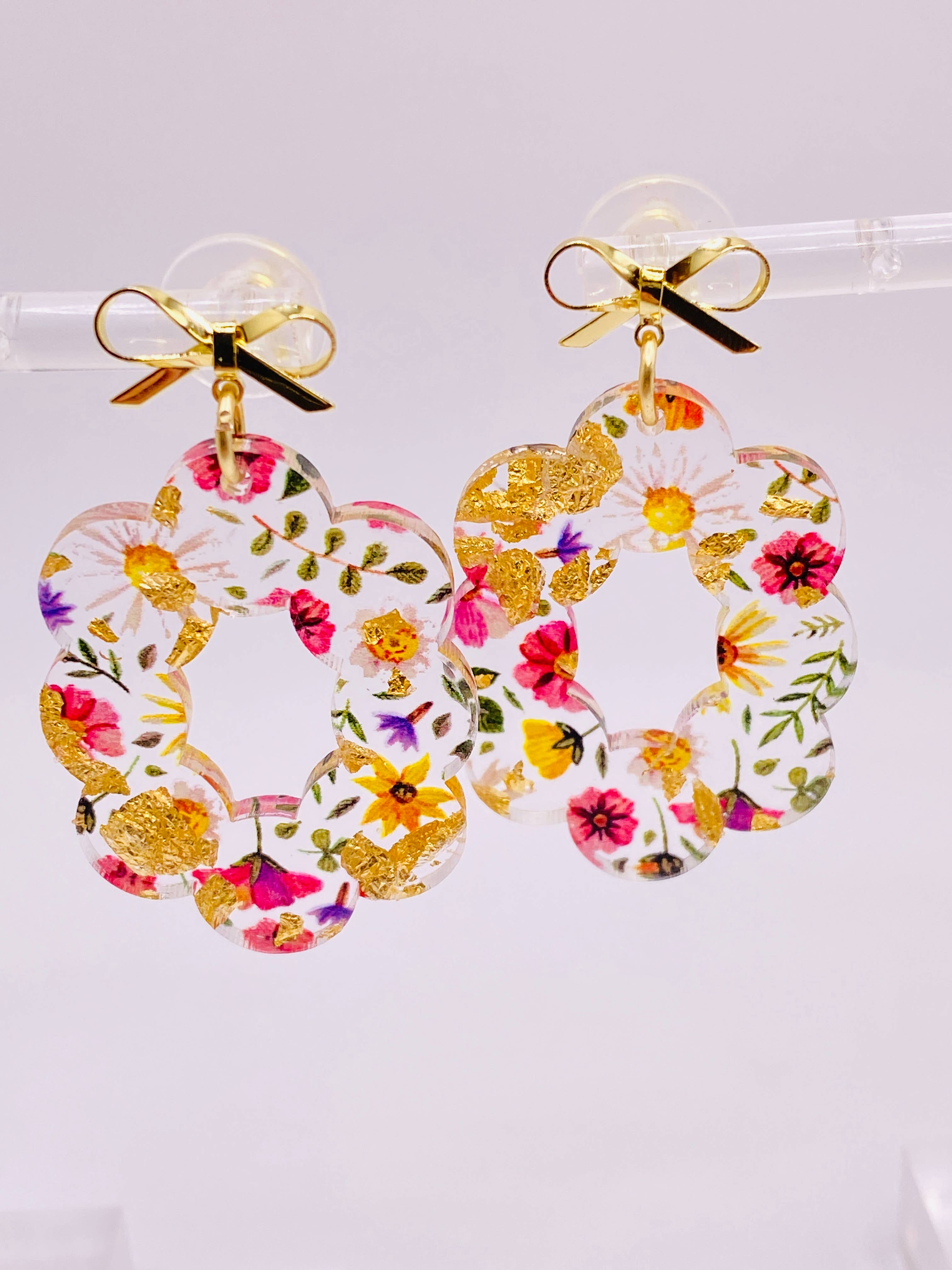 Sandy Lou Designs - Wholesale Dangle Earrings -  FLOWER OVAL SCALLOP BOW EARRINGS1