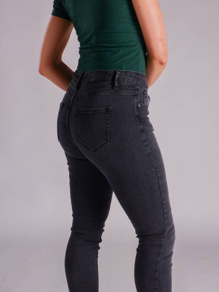 SPONTANÉ - Wholesale Jeans - Women's - Women's SKINNY jeans - Second Skin Effect5