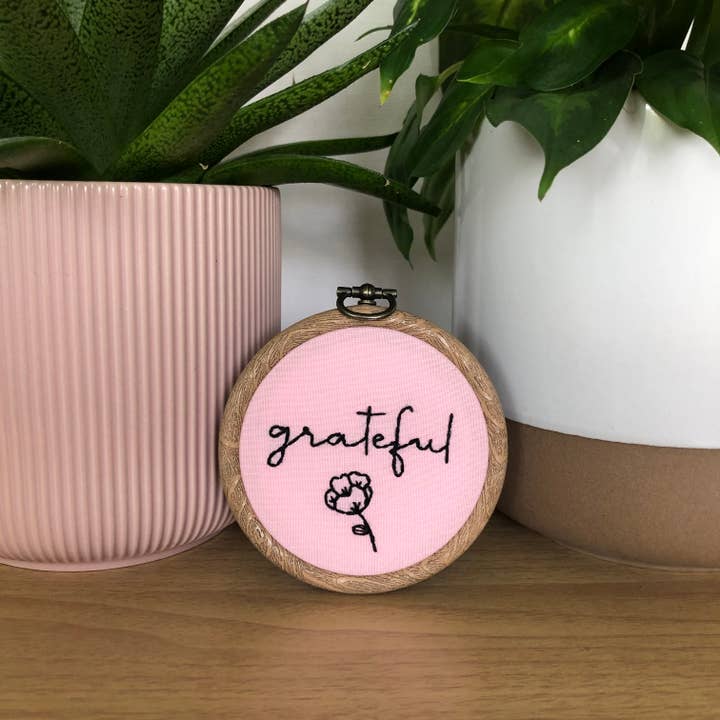 Stitch Ambition - Wholesale Embroidery/Cross Stitch Supplies - Grateful Hand Embroidery Hoop