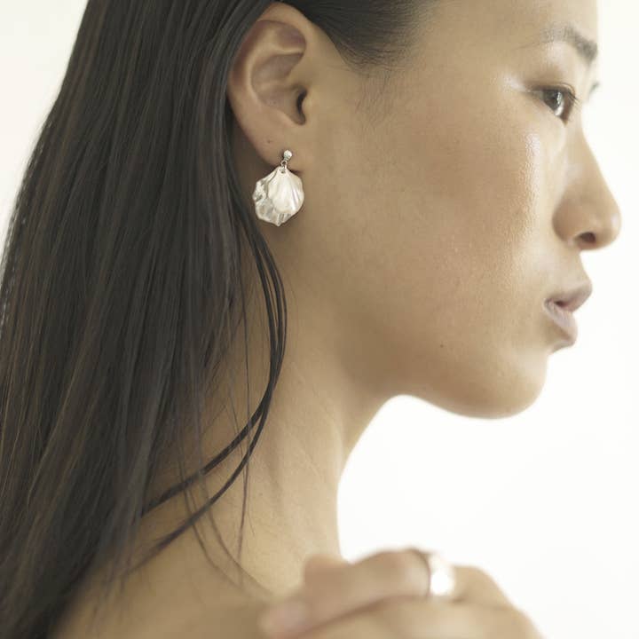 SOLI STUDIO - Wholesale Dangle earrings - Double Clamshells1