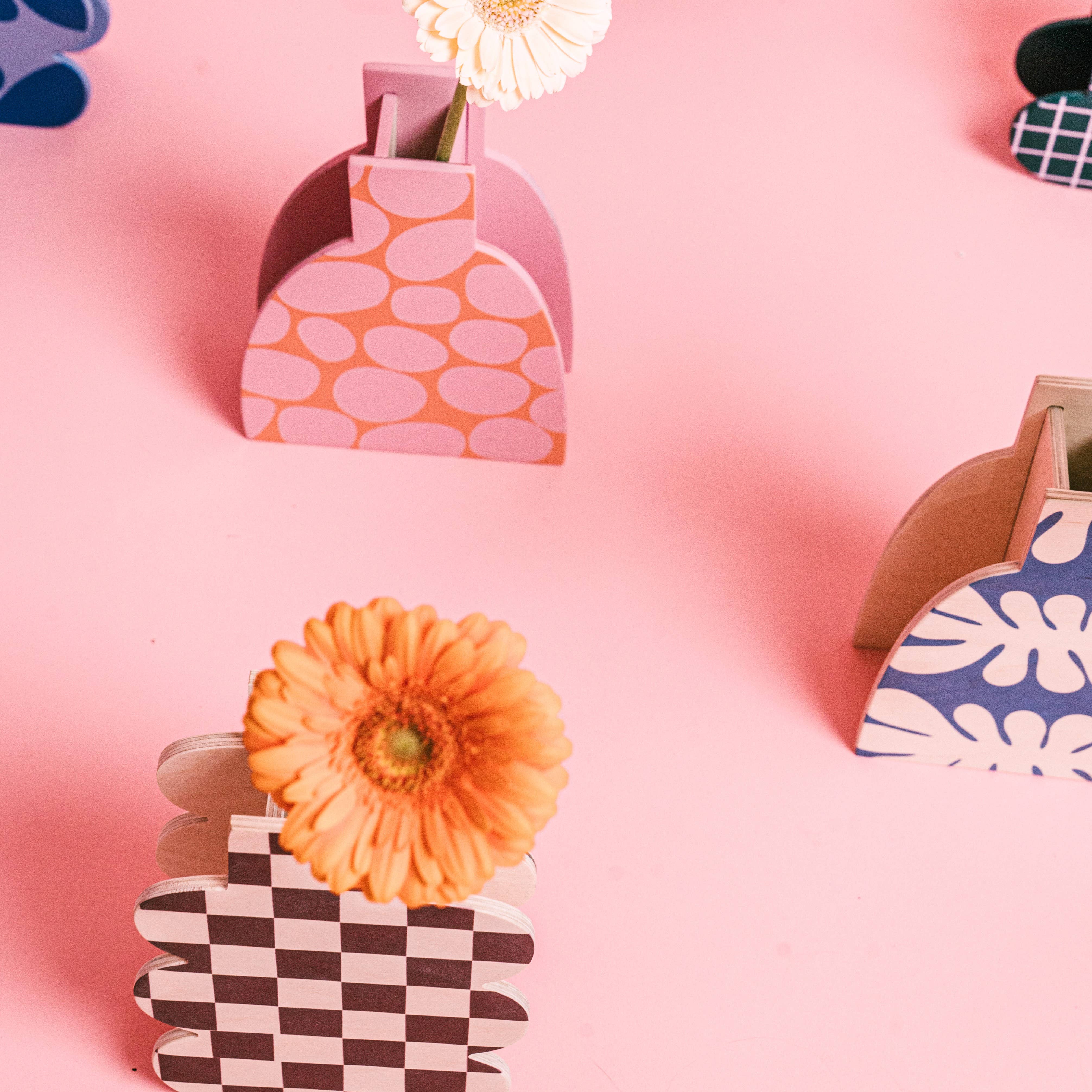 milin - Wholesale Vase - Wooden vase, eclectic decor, fun vase for flowers CHECK MATE4