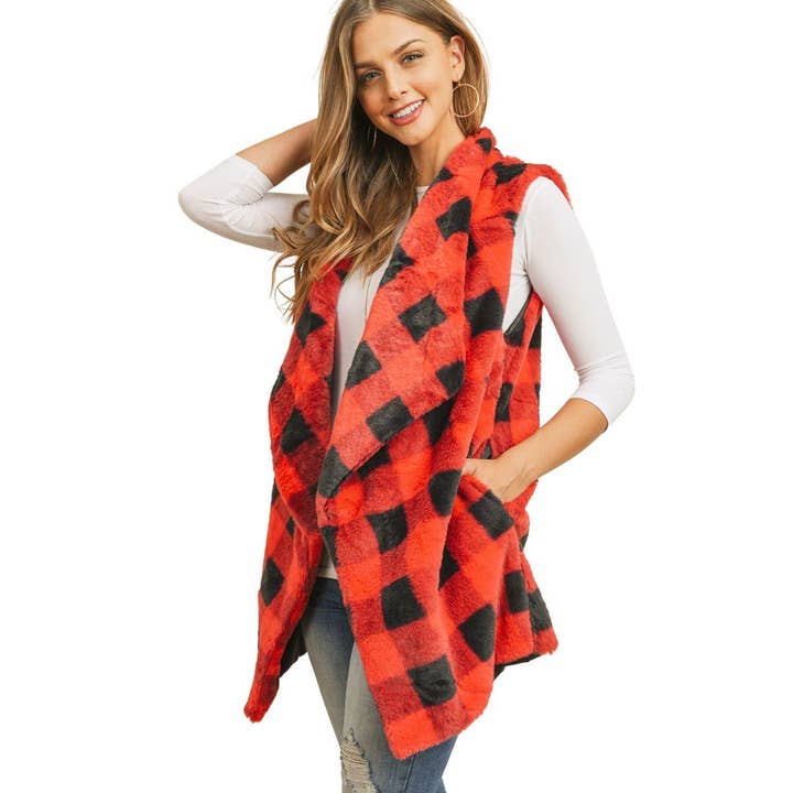 Gilet en fausse fourrure à carreaux Red Buffalo pour la vente par PinktownUSA